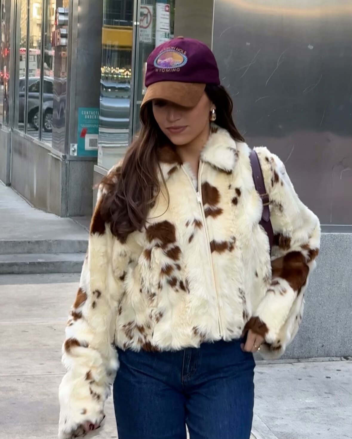 Manteau en fausse fourrure à i - Streetwear Girl Brand avis et prix